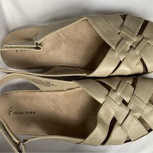 Wear Ever Women's Cream Sandals